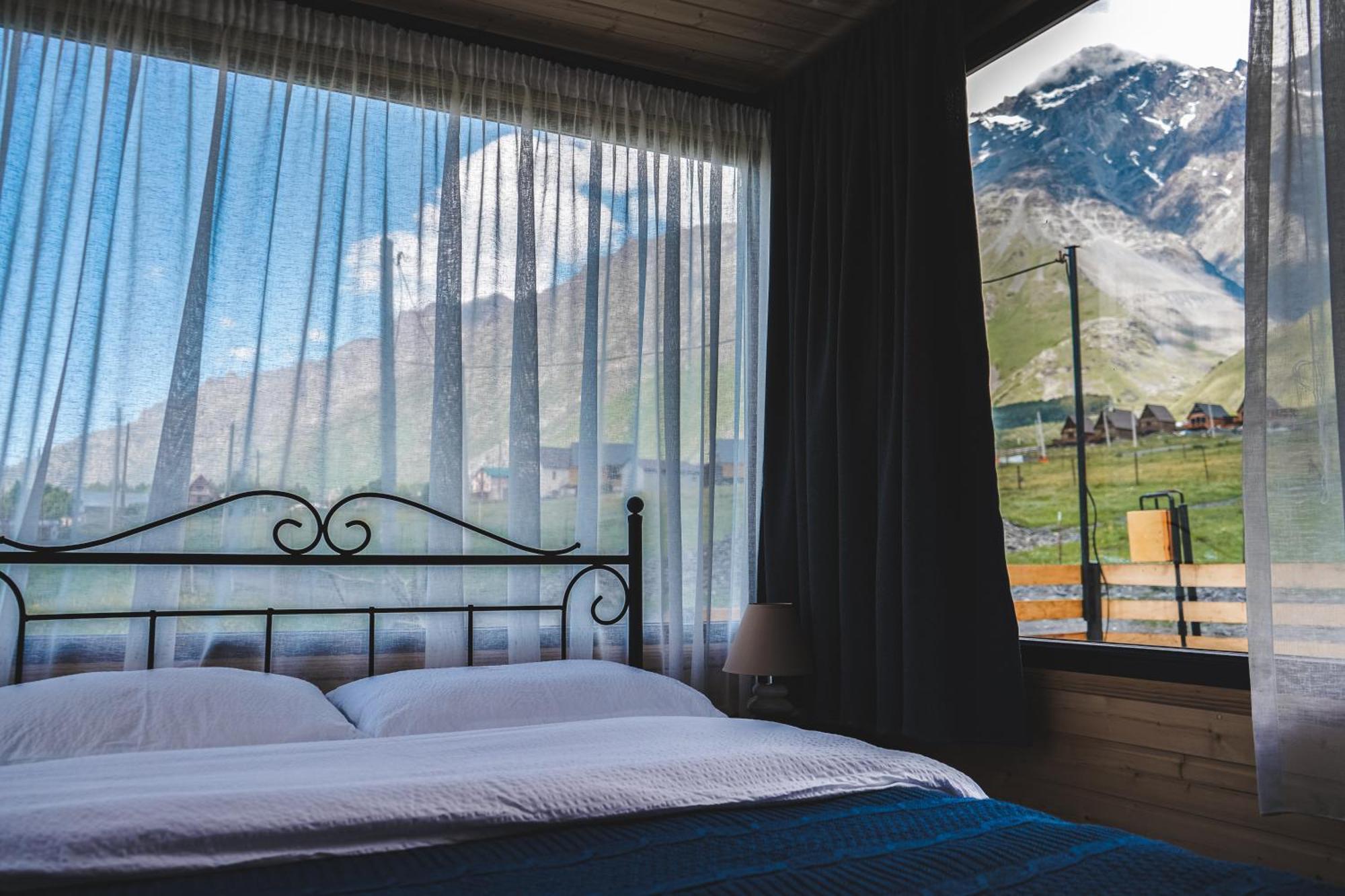 Traveler'S Cottages In Kazbegi Kültér fotó